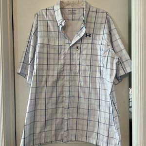 Men’s Under Armour shirt